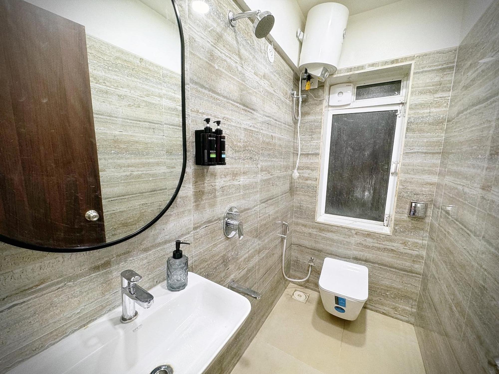 The Orion - Premium Apartments ムンバイ エクステリア 写真