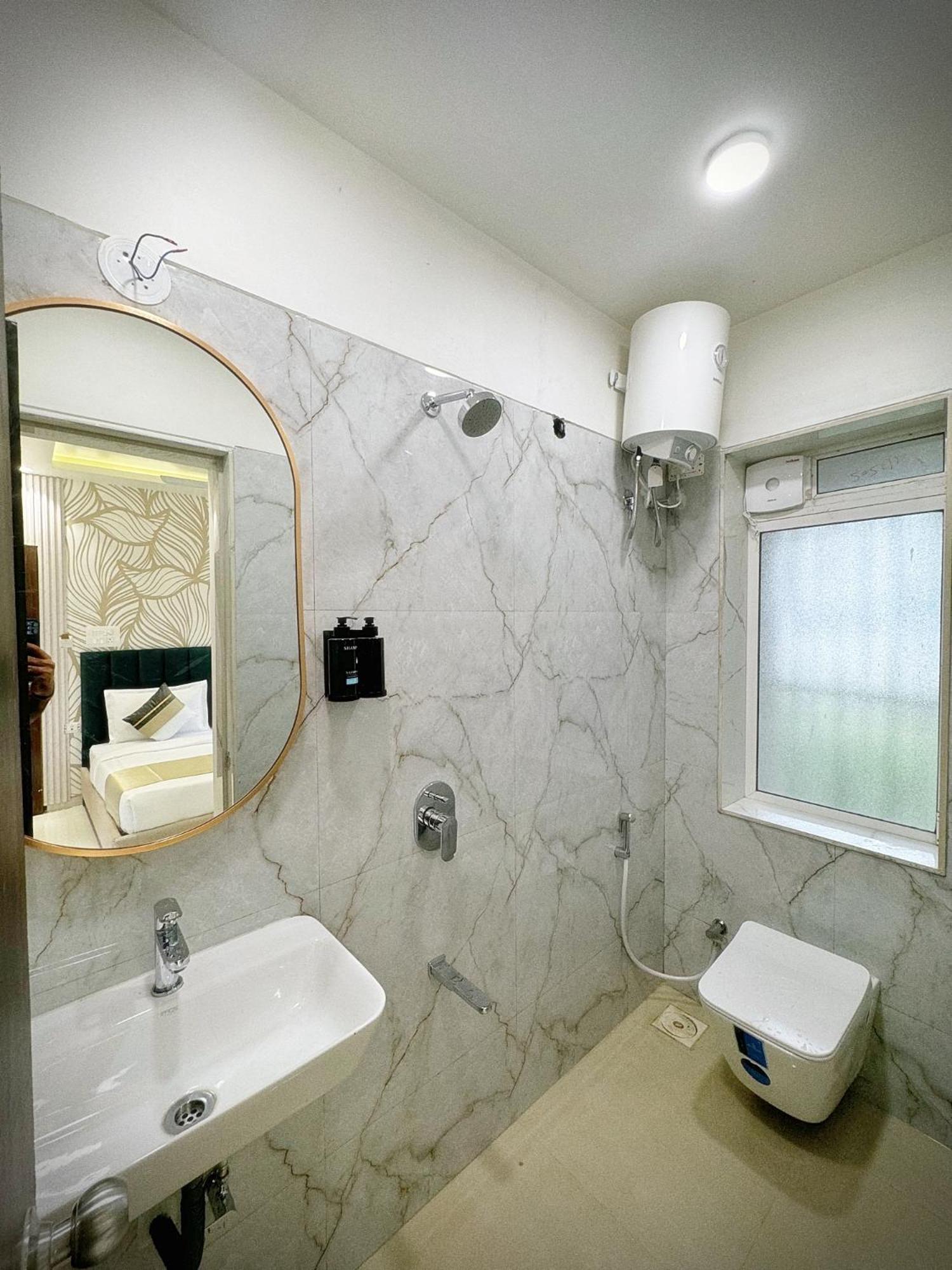The Orion - Premium Apartments ムンバイ エクステリア 写真